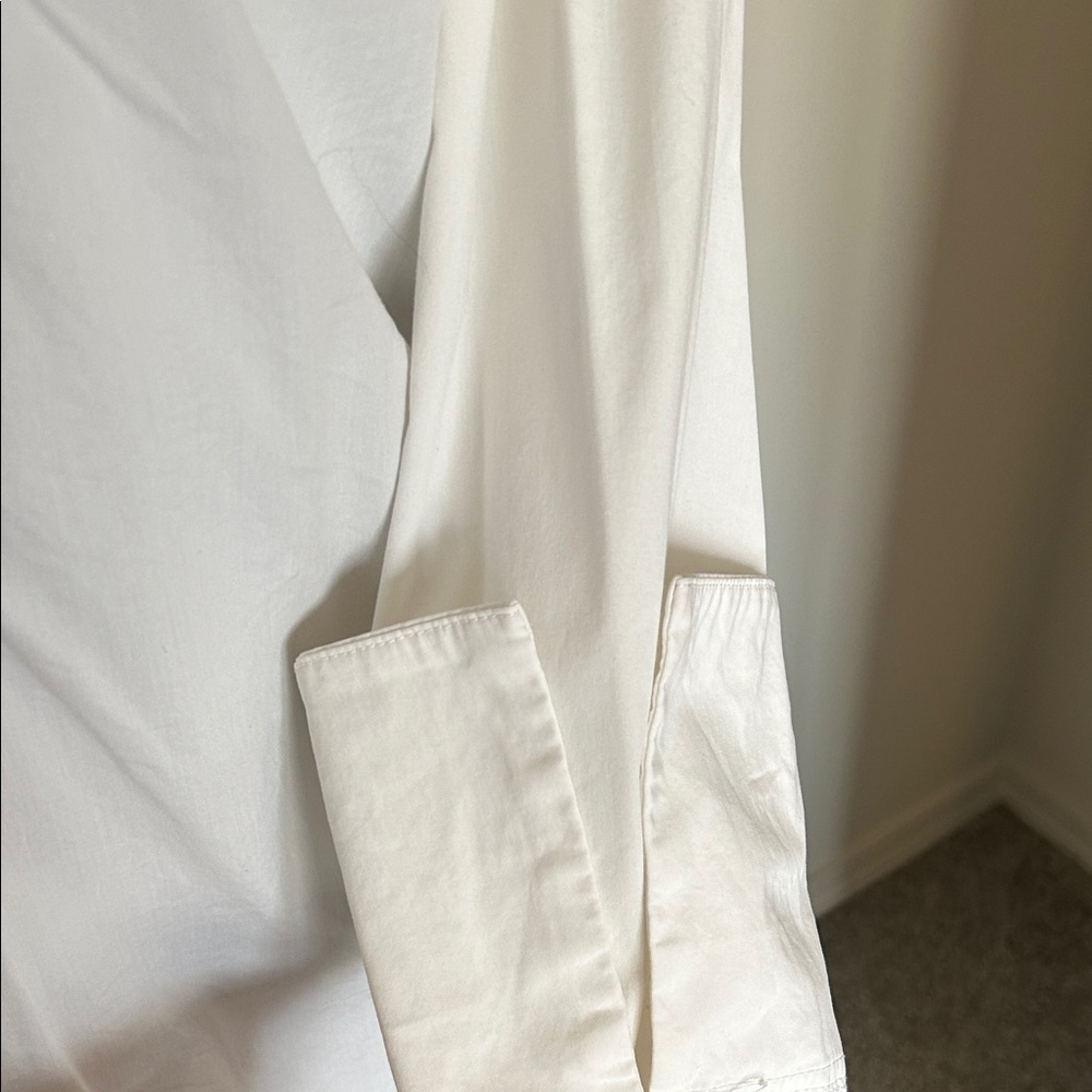 Classic White Blouse - Picture 4 of 5